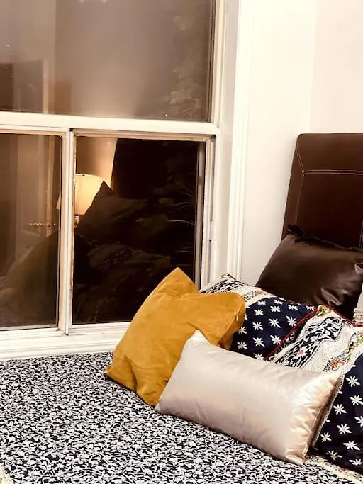 Apartment Vintage 2 Bed 2 Bath Suite Distillery District Toronto Canada