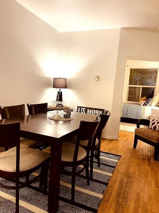 Vintage 2 Bed 2 Bath Suite Distillery District Toronto