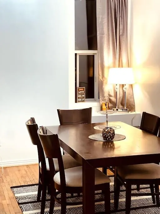 Vintage 2 Bed 2 Bath Suite Distillery District Toronto 0*,